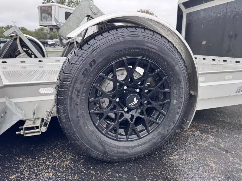 used Car Haulers / Racing Trailers Futura Trailers  for sale, in Farmington, MO Thumbnail 6