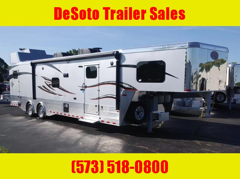 2020 Sundowner 39' Toy Hauler 2020 Sundowner 39' Toy Hauler