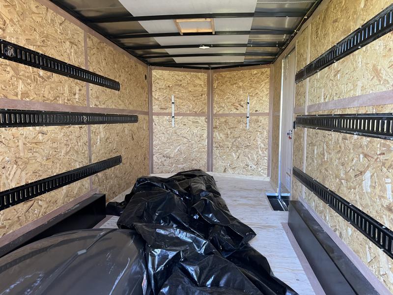 used Cargo (Enclosed) Trailers Cargo Mate  for sale, in Sublimity, OR Thumbnail 4