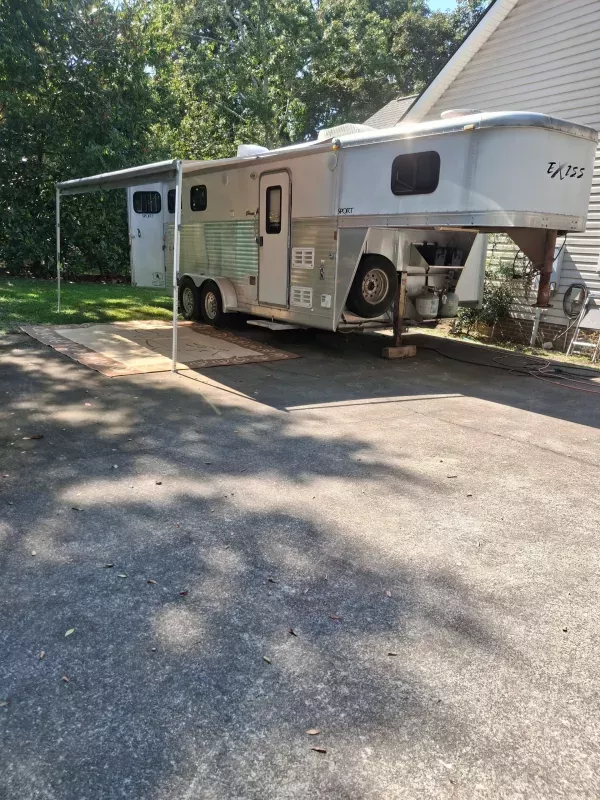used Horse Trailers Exiss  for sale, in Woodstock, GA Thumbnail 4