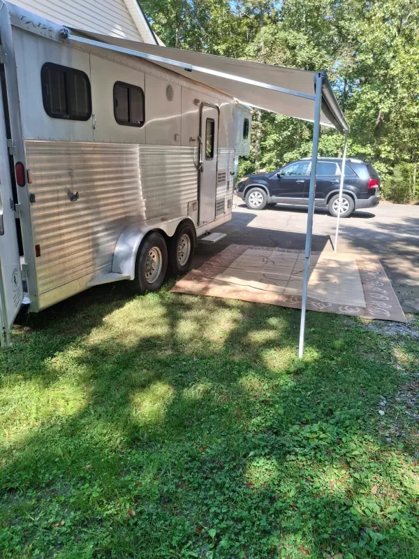 2006 Exiss Living Quarter Horse & Livestock