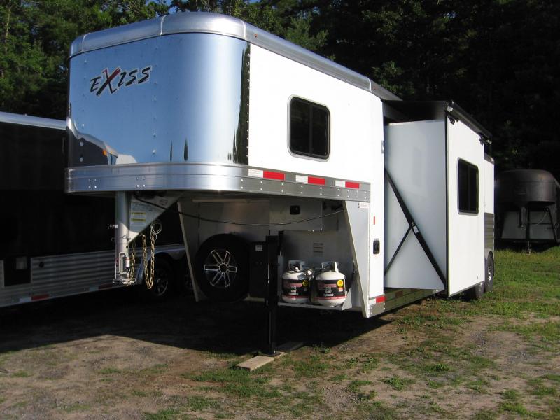 2020 Exiss Trailers Express 7310GNLQGL Horse Trailer 2020 Exiss Trailers Express 7310GNLQGL Horse Trailer