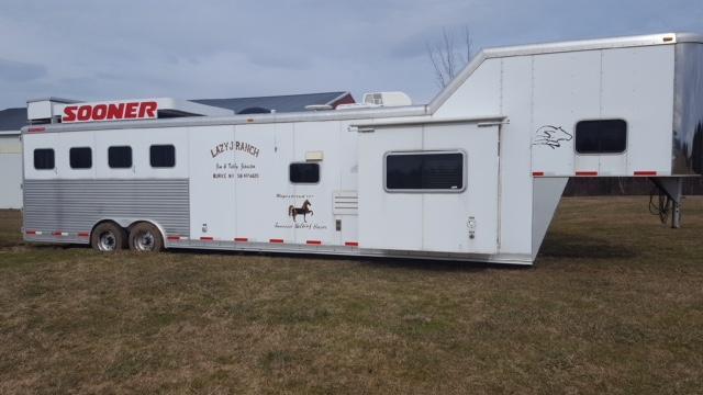 2009 Sooner Sooner Custom Livestock Trailer - REDUCED 2009 Sooner Sooner Custom Livestock Trailer - REDUCED