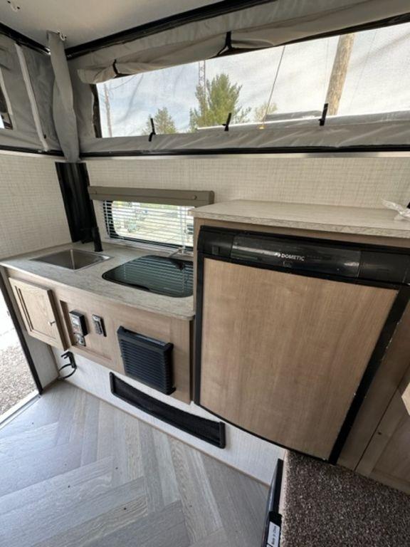 new Truck Bed Campers Palomino Backpack for sale, in Rose City, MI Thumbnail 7