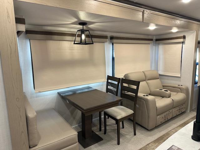 new Travel Trailers Forest River Rockwood Signature for sale, in Rose City, MI Thumbnail 6