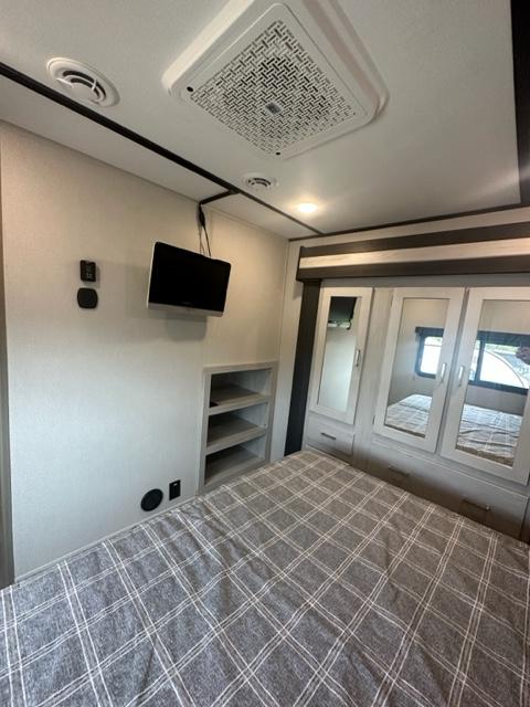 used Fifth Wheel Trailers Keystone RV Sprinter for sale, in Rose City, MI Thumbnail 11