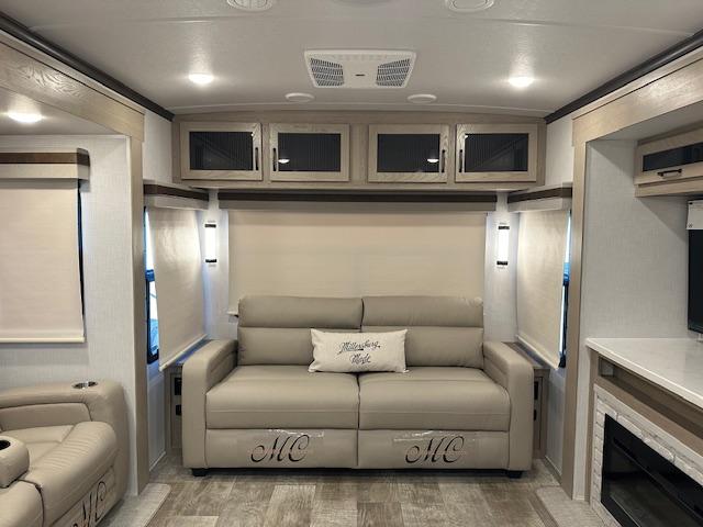 new Travel Trailers Forest River Rockwood Signature for sale, in Rose City, MI Thumbnail 7