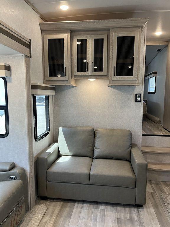 new Fifth Wheel Trailers Forest River Rockwood Ultra Lite for sale, in Rose City, MI Thumbnail 11