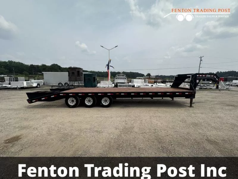 used Equipment / Flatbed Trailers PJ Trailers  for sale, in Fenton, MI Thumbnail 6