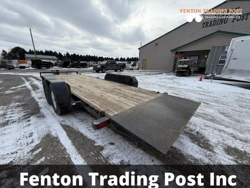 used Equipment / Flatbed Trailers Sure-Trac  for sale, in Fenton, MI Thumbnail 4