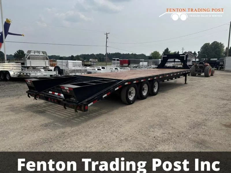 used Equipment / Flatbed Trailers PJ Trailers  for sale, in Fenton, MI Thumbnail 5
