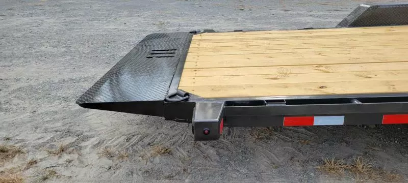 new Equipment / Flatbed Trailers Load Trail  for sale, in Circleville, OH Thumbnail 10