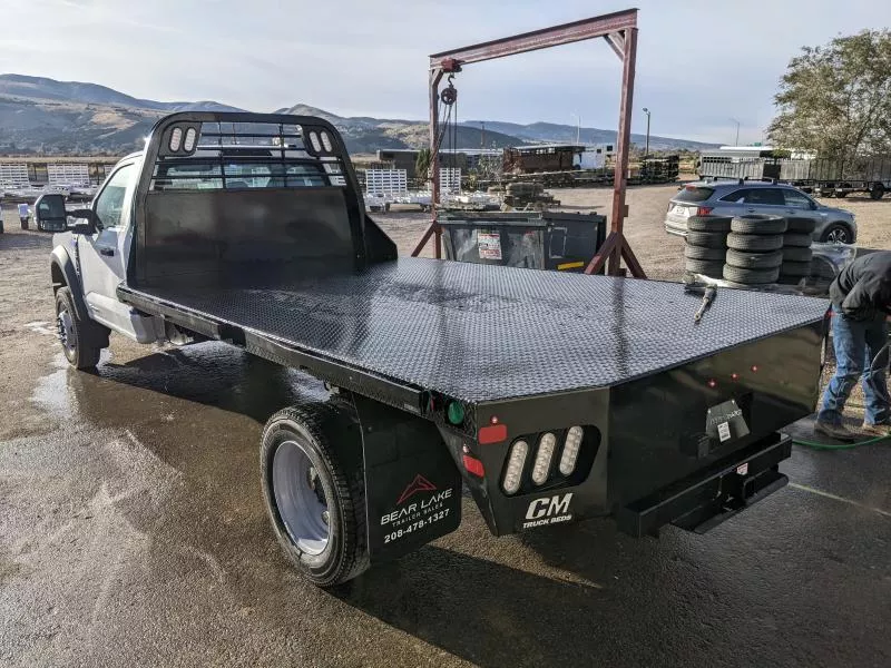 2026 CM RD Truck Bed 84/84/38/42 - Short Bed / Single Wheel (453957) Flat Decks