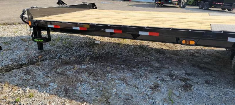 new Equipment / Flatbed Trailers Load Trail  for sale, in Circleville, OH Thumbnail 6
