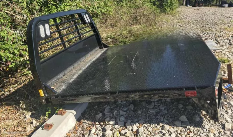 new Flat Decks CM Truck Beds  for sale, in Frankfort, OH Thumbnail 2