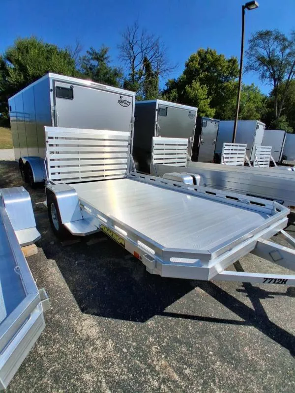 new Utility Trailers Aluma  for sale, in Circleville, OH Thumbnail 2