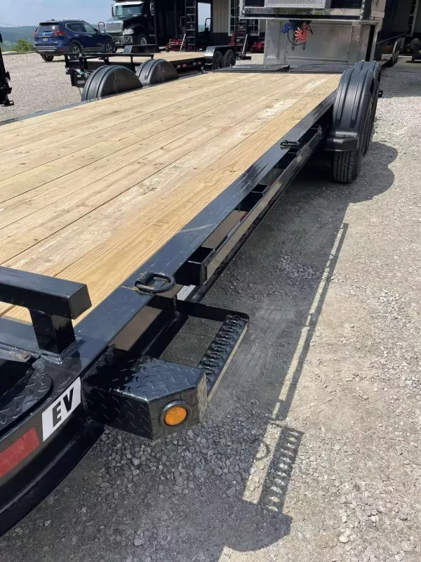 new Equipment / Flatbed Trailers PJ Trailers  for sale, in Frankfort, OH Thumbnail 8