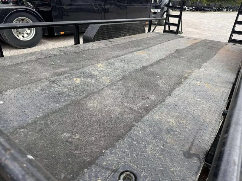 used Equipment / Flatbed Trailers PJ Trailers Other for sale, in Frankfort, OH Thumbnail 4