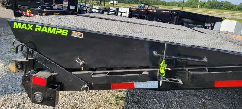 new Equipment / Flatbed Trailers Load Trail  for sale, in Circleville, OH Thumbnail 10
