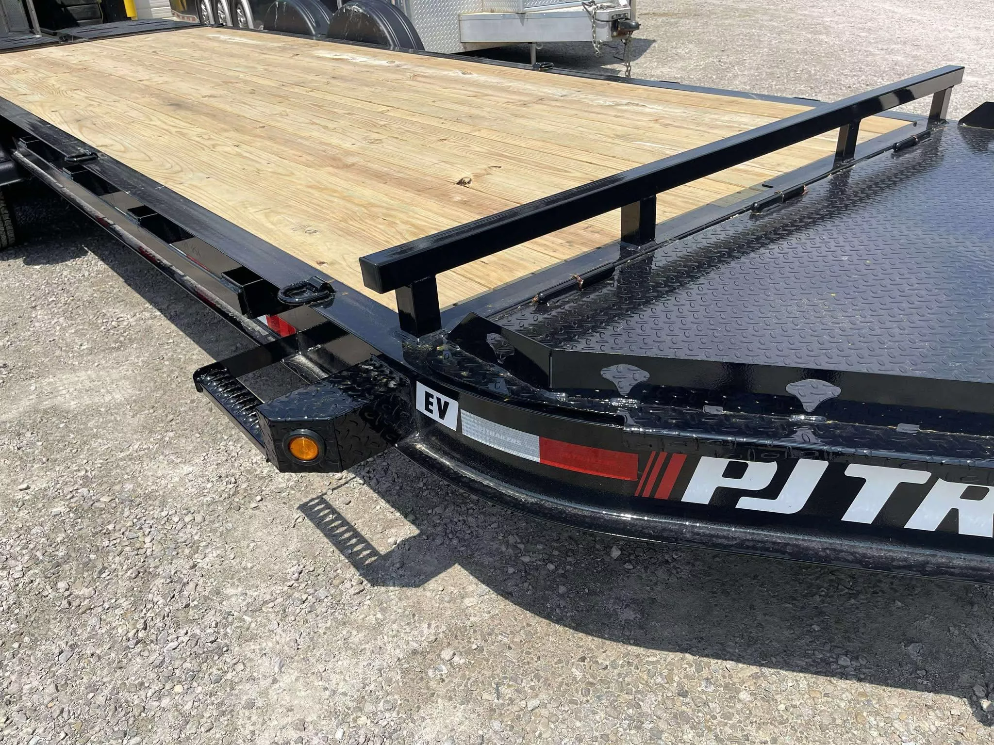 new Equipment / Flatbed Trailers PJ Trailers  for sale, in Frankfort, OH Thumbnail 5
