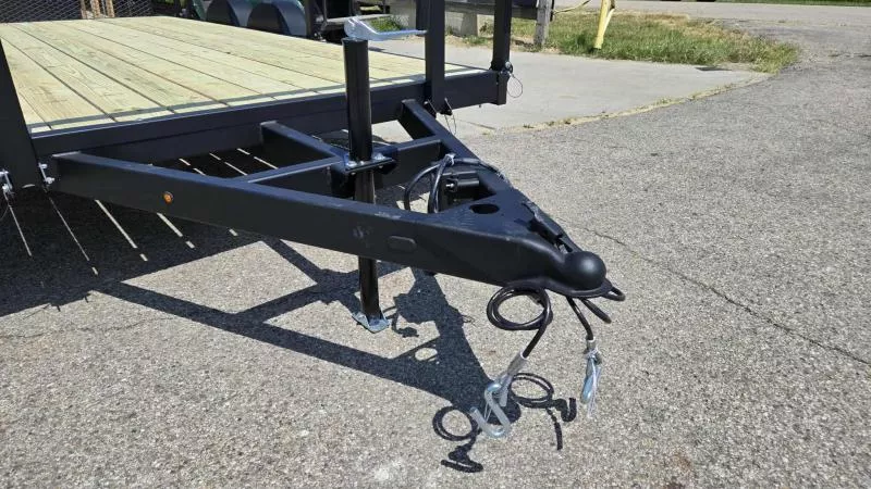 new Utility Trailers Karavan Trailers  for sale, in Circleville, OH Thumbnail 3