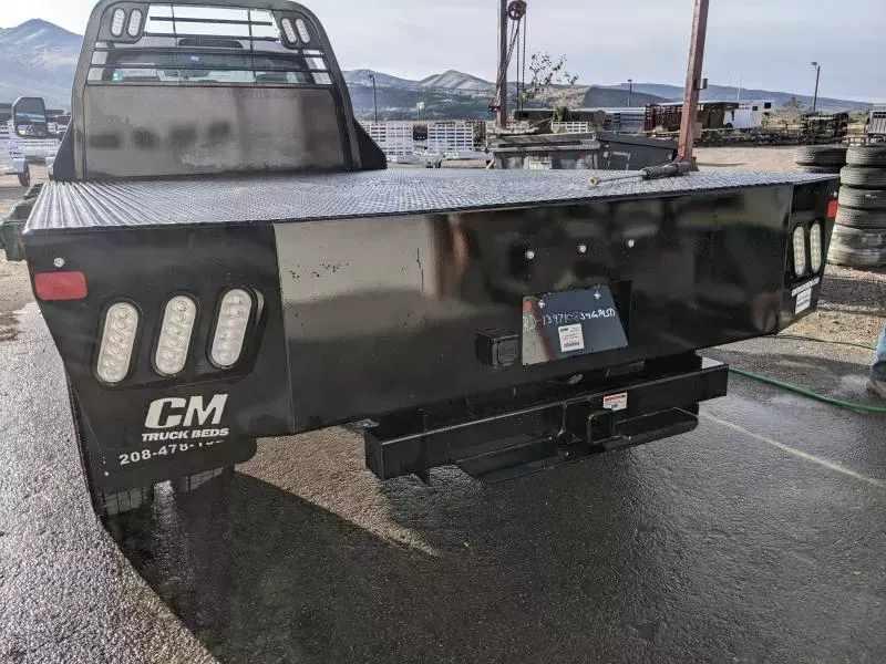 2026 CM RD Truck Bed 84/84/38/42 - Long Bed / Single Wheel (436792) Flat Decks