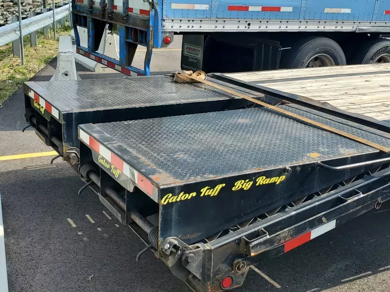 used Flatbed Semi Trailers Gatormade Trailers  for sale, in Pawtucket, RI Thumbnail 3