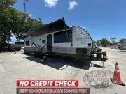 new Travel Trailers Coachmen  for sale, in Miami, FL Thumbnail 3