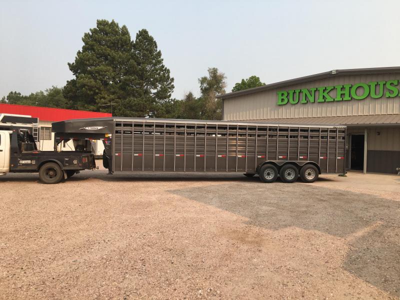 2020 Titan Trailers Stock Horse Trailer 2020 Titan Trailers Stock Horse Trailer