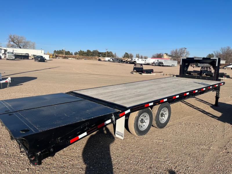 2021 Titan Trailers 26' Gooseneck Flatbed Trailer Bunkhouse Trailer