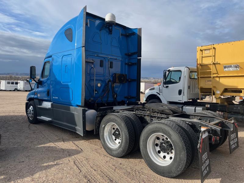 used Other Trucks Freightliner  for sale, in Scottsbluff, NE Thumbnail 3