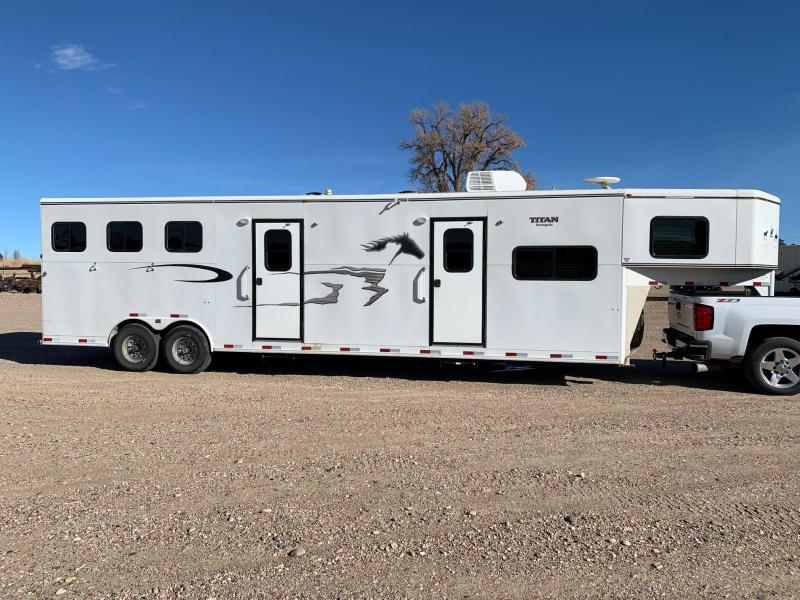 2010 Titan Renegade 3 Horse Trailer 2010 Titan Renegade 3 Horse Trailer
