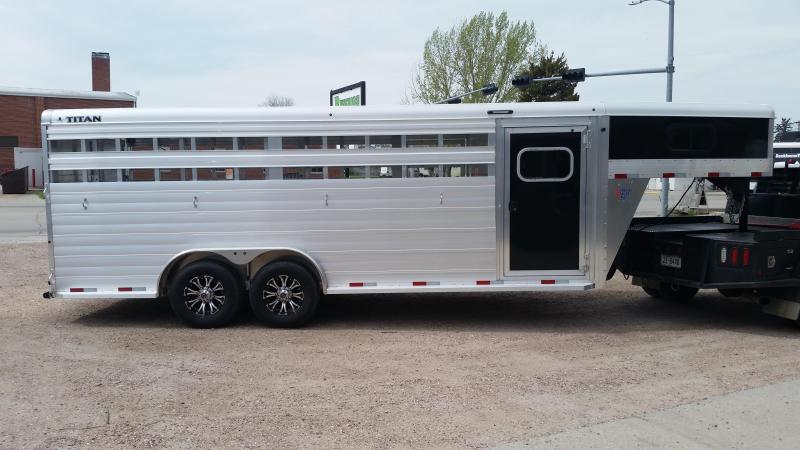 2020 Titan Trailers 20' ALUMINUM STOCK COMBO Livestock Trailer 2020 Titan Trailers 20' ALUMINUM STOCK COMBO Livestock Trailer