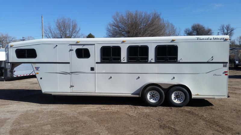 2005 Trails West CLASSIC 3 HORSE Horse Trailer 2005 Trails West CLASSIC 3 HORSE Horse Trailer