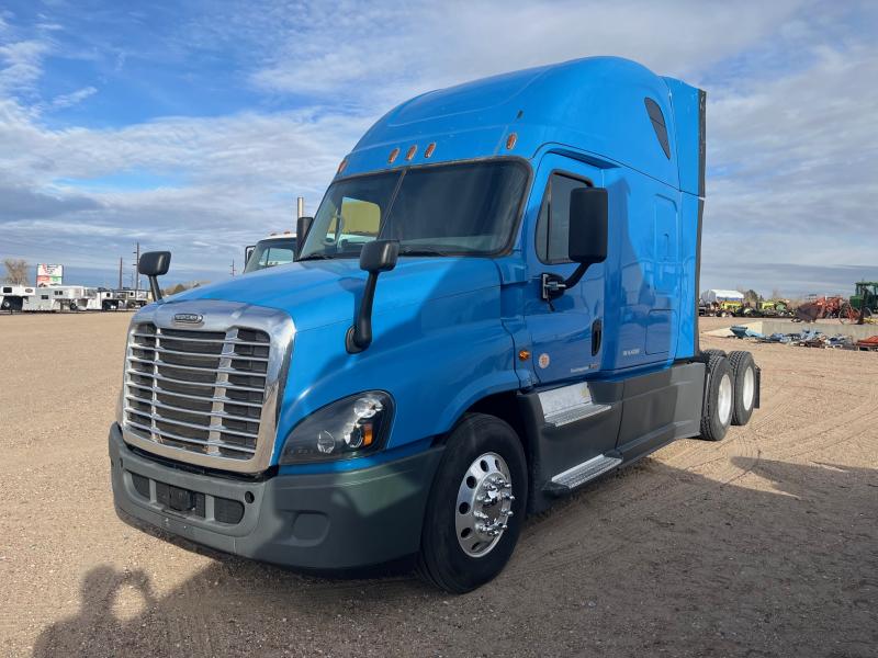 used Other Trucks Freightliner  for sale, in Scottsbluff, NE Thumbnail 2