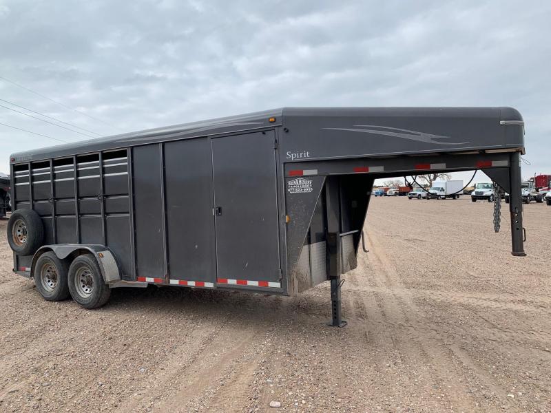 2009 Travalong 18' 3H Slant Horse Trailer 2009 Travalong 18' 3H Slant Horse Trailer
