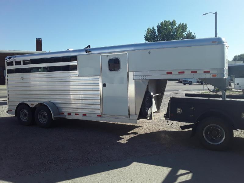 2008 4-Star Trailers 3 HORSE SLANT Horse Trailer 2008 4-Star Trailers 3 HORSE SLANT Horse Trailer