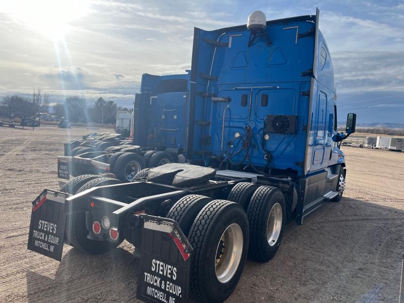 used Other Trucks Freightliner  for sale, in Scottsbluff, NE Thumbnail 5