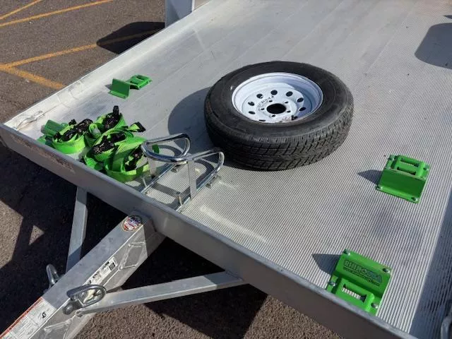 used Equipment / Flatbed Trailers Aluma  for sale, in Glendale, AZ Thumbnail 2