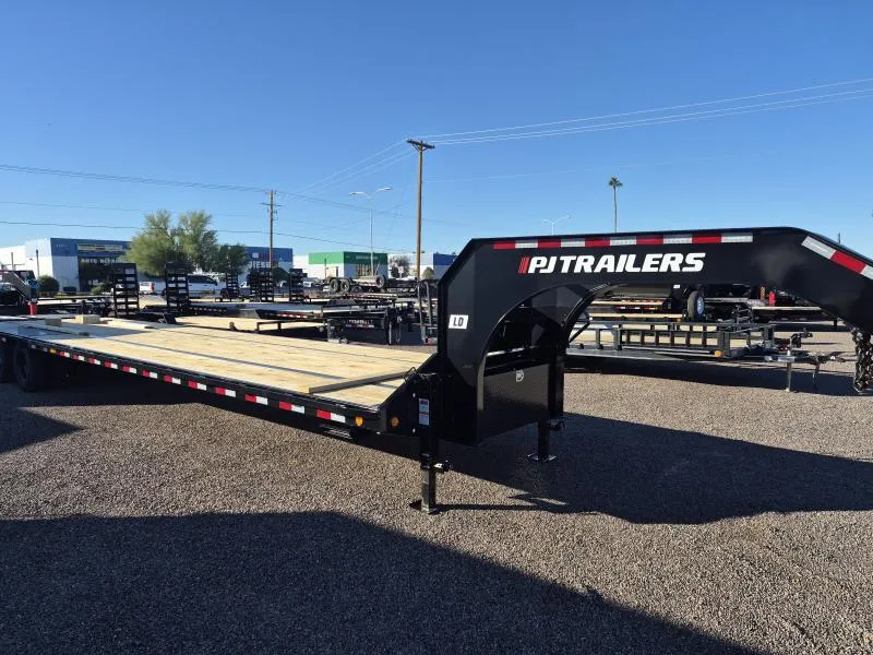 2026 PJ Trailers 36' Gooseneck Low-Pro Flatdeck with Duals, 25K GVWR Other Trailer