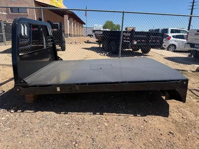 2025 Crownline (Hay Beds) Crownline RRS102 Rub Rail Single Wheel Bed-8′ 6″ x 84″-(56″-58″ CTA) Flat Decks