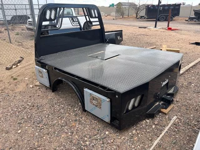 2025 Crownline (Hay Beds) Crownline SKS42 Skirted, Single-Wheel, Short Bed (84″ x 84″-42″ CTA) Other Trailer