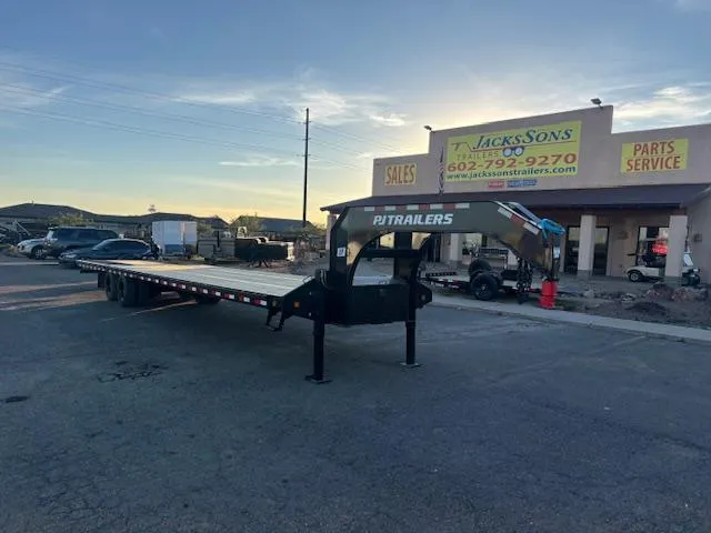 2026 PJ Trailers 40' Gooseneck Low-Pro Low-Pro with Hydraulic Dove, 25K GVWR Other Trailer