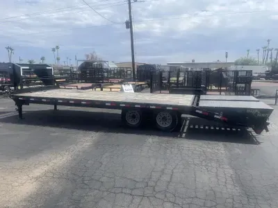 2019 Load Trail 102"X25' Gooseneck, Max Ramps, 2x7k Axles Equipment Trailer
