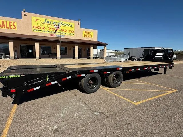 2025 Load Trail 30x102 Gooseneck, Tandem Duals, 40K GVWR, Deckover, Hyd Disc Brakes Other Trailer