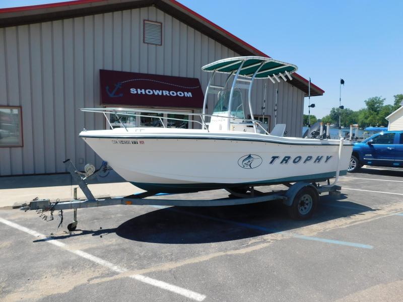 1999 Bayliner Boats Trophy 1903 Center Console 1999 Bayliner Boats Trophy 1903 Center Console