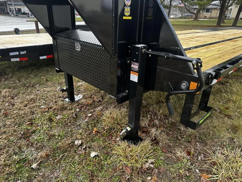 new Equipment / Flatbed Trailers Load Trail  for sale, in Albany, IN Thumbnail 14