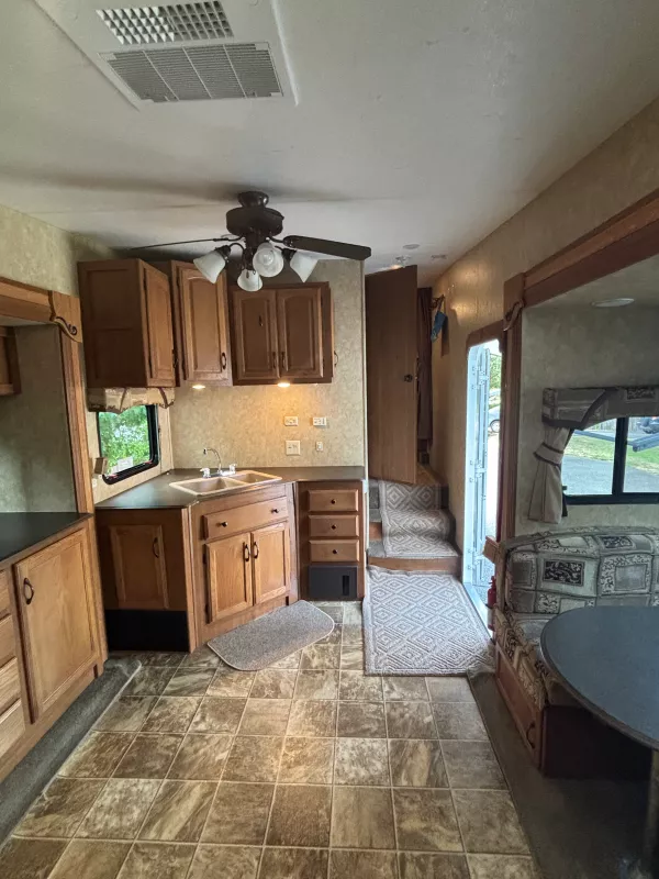 2009 322RLTS Travel Trailers