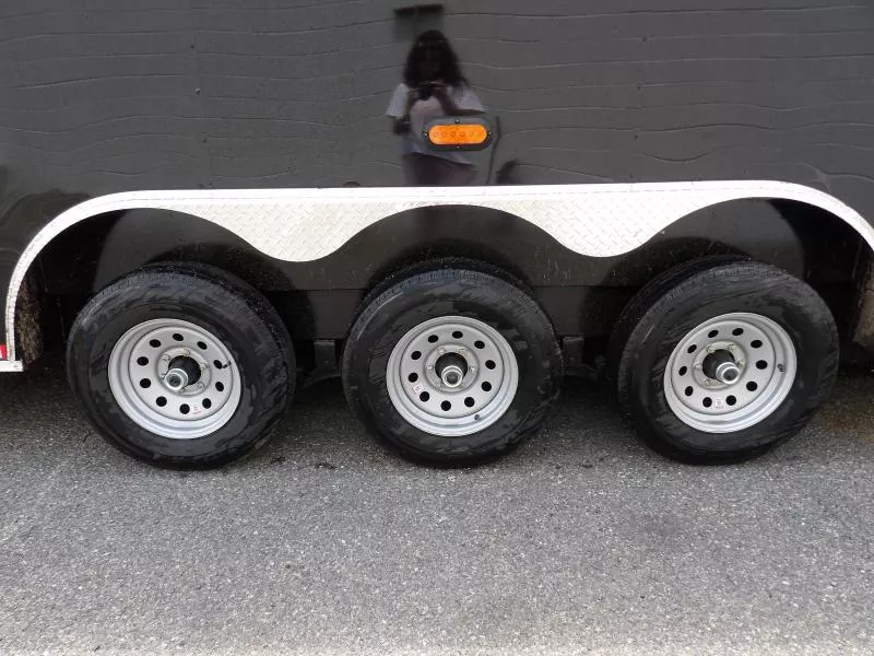 new Cargo (Enclosed) Trailers Diamond Cargo  for sale, in Cochran, GA Thumbnail 2