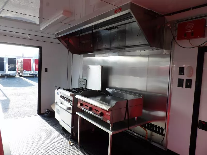 new Cargo (Enclosed) Trailers Maximum Cargo Trailers  for sale, in Cochran, GA Thumbnail 10